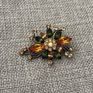 Vintage Floral Rhinestone Brooch Green Amber Gold Tone Pin